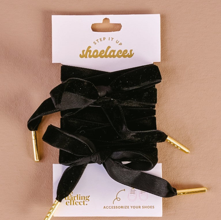 VELVET BLACK LACES