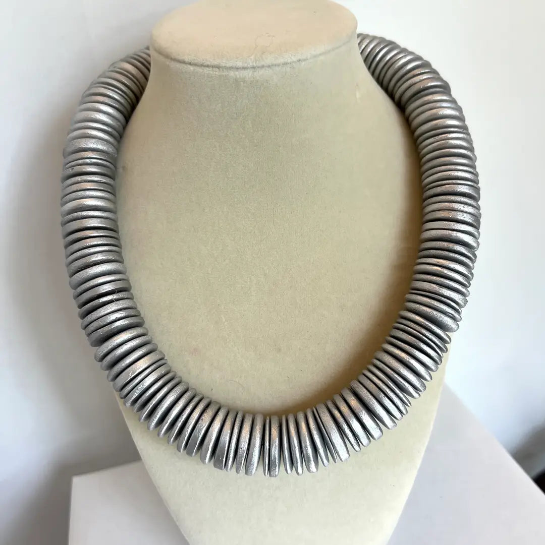 COCONUT SHELL SILVER NECKLACE