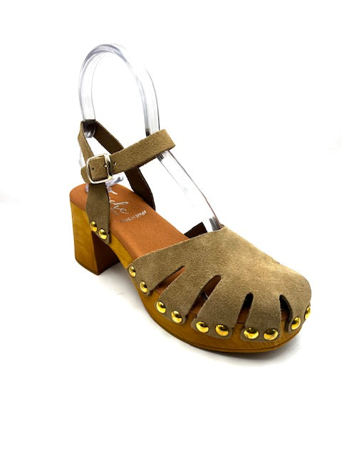 TYCHE HOUSTON PLATFORM CLOG IN MUSHROOM