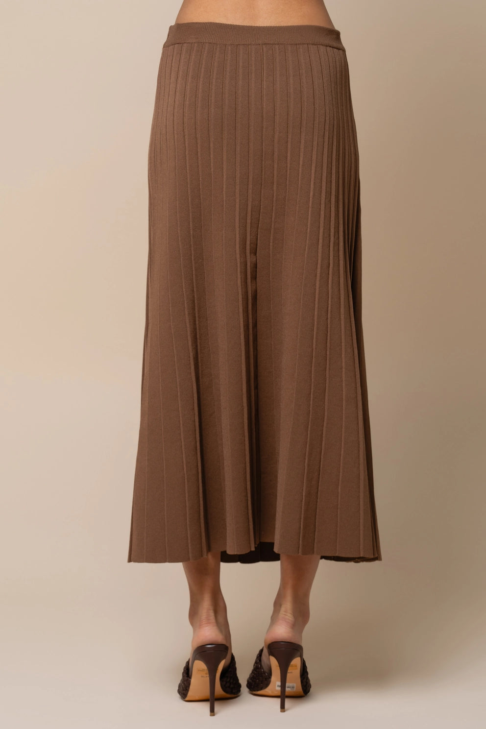 PLEATED SWEATER SKIRT