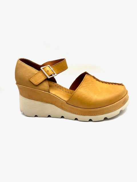 AYALLA BY ANTELOPE MODE WEDGE IN MAKE UP