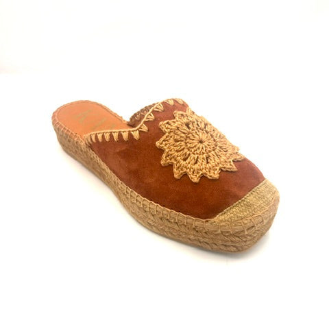 KANNA PEYTON BASKET RUST MULE