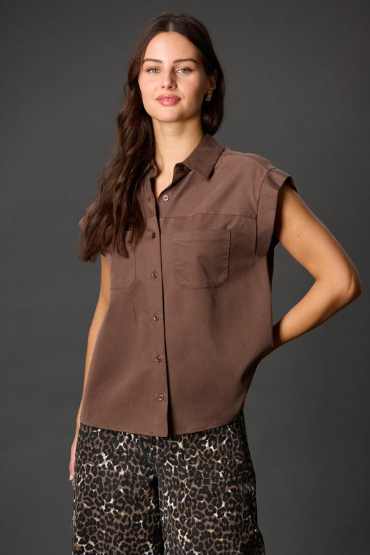 SHORT SLEEVE BUTTON DOWN TOP