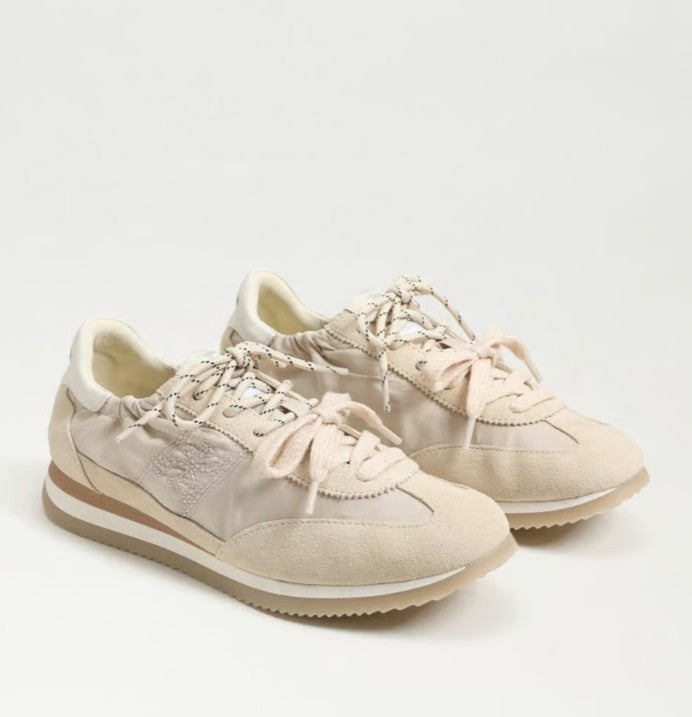 SAM EDELMAN EVARA MODERN IVORY SUEDE SNEAKER