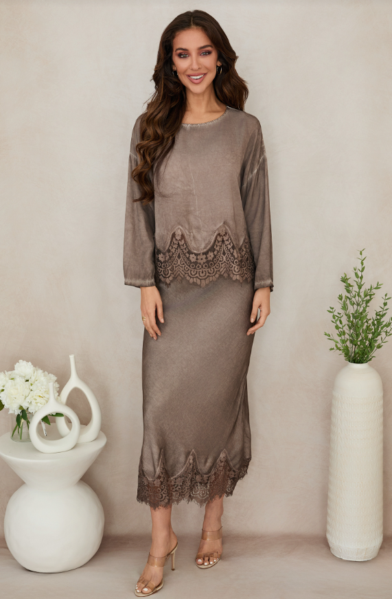 MAXI SKIRT WITH LACE IN CHOCOLATE BROWN