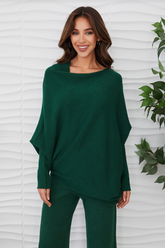 ASYMMETRICAL SWEATER IN HUNTER GREEN
