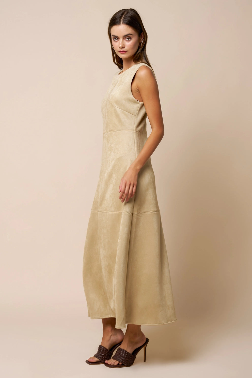 SUEDE SLEEVELESS MAXI DRESS IN OATMEAL